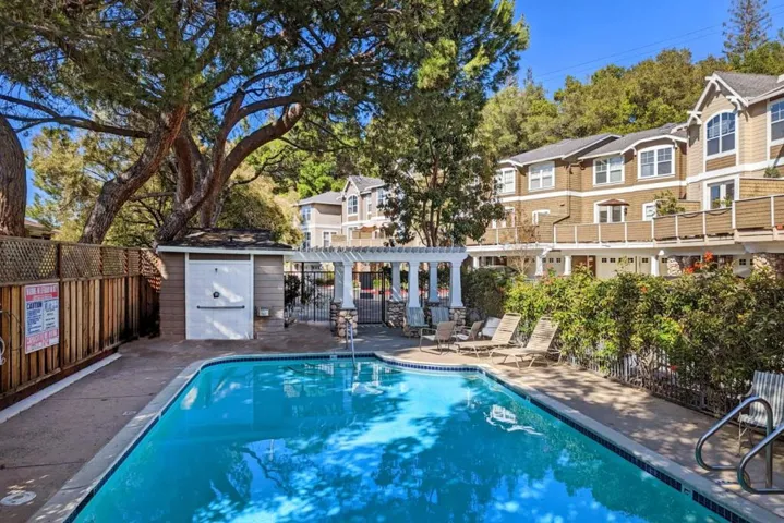 109 Treseder Court, Los Gatos, California 95032