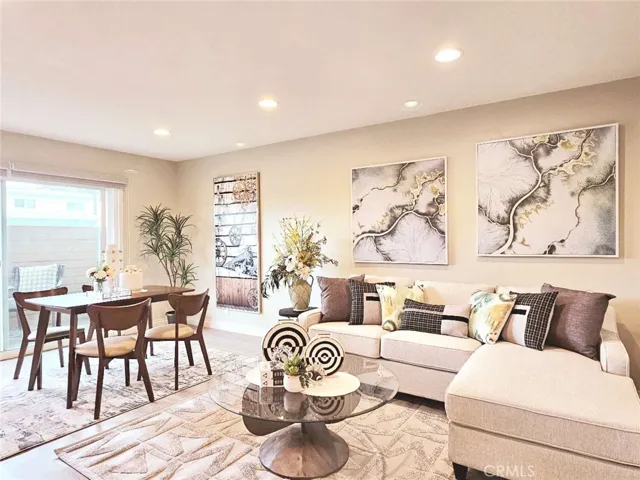400 N Acacia D15, Fullerton, California 92831