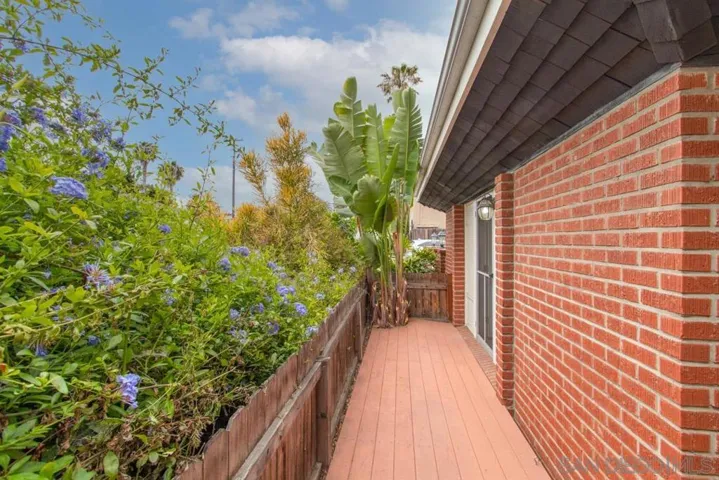 2018 Pacific Beach Drive 3, San Diego, California 92109