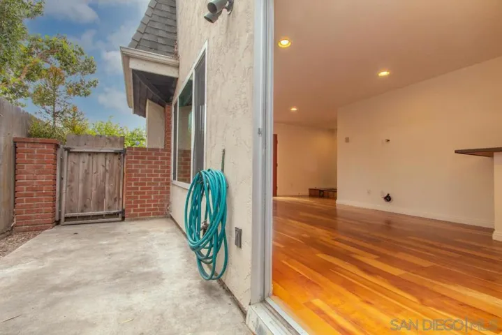 2018 Pacific Beach Drive 3, San Diego, California 92109
