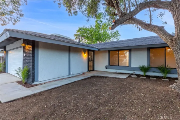 6977 Manhattan Drive, Riverside, California 92506