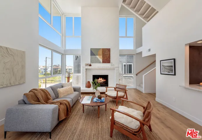 Main Floor | Living Room