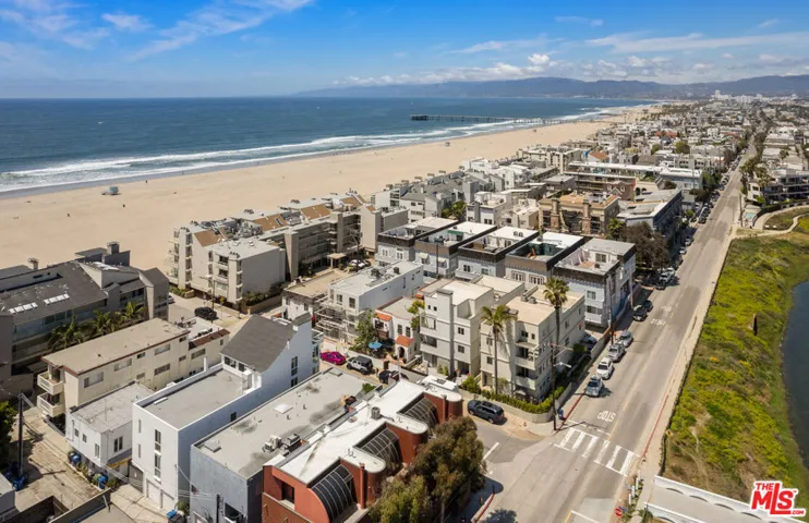 20 Lighthouse Street 2, Marina Del Rey, California 90292