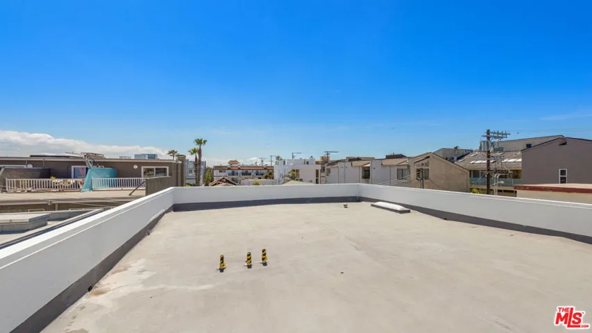 Second Level Deck