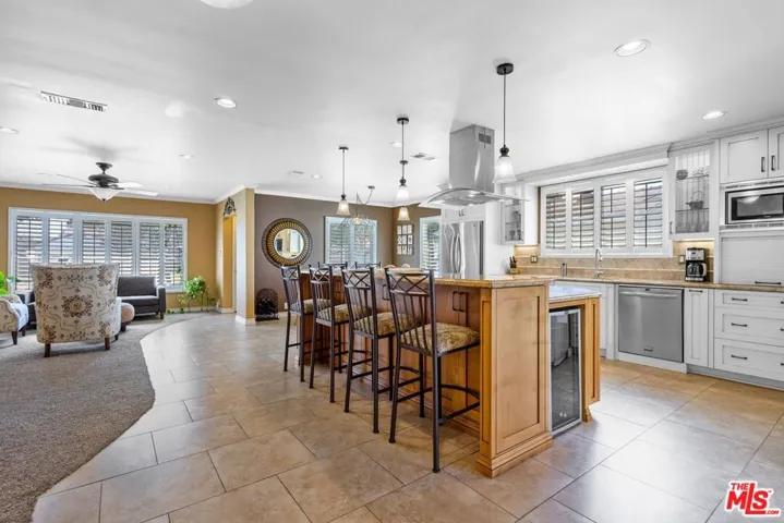 4809 Pimenta Avenue, Lakewood, California 90712