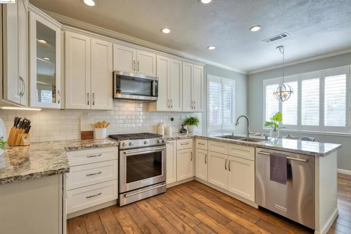 2065 Crater Peak Way, Antioch, California 94531