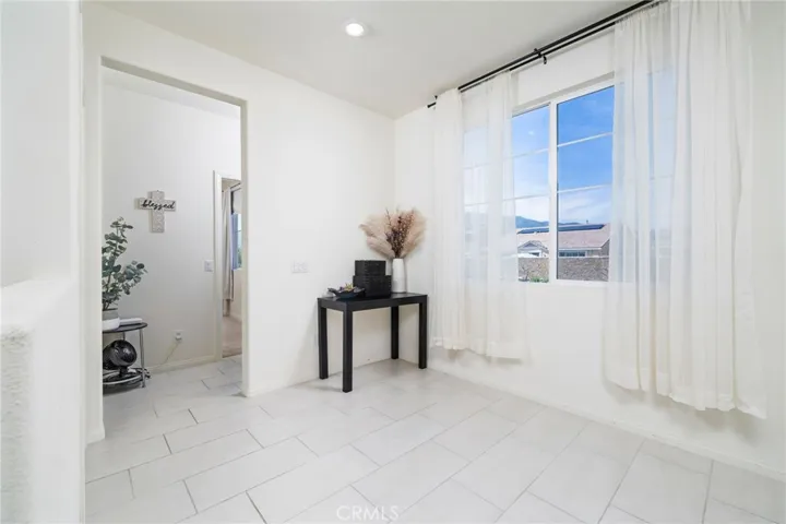 16620 Wyndham Lane 6, Fontana, California 92336