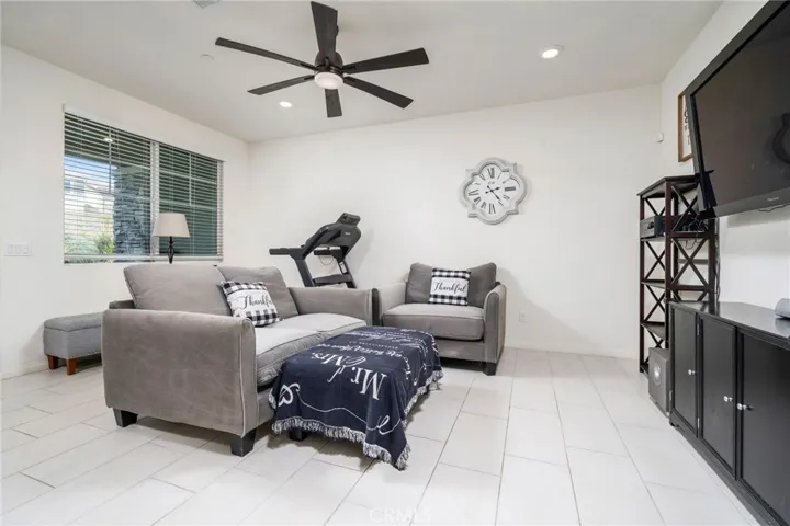 16620 Wyndham Lane 6, Fontana, California 92336