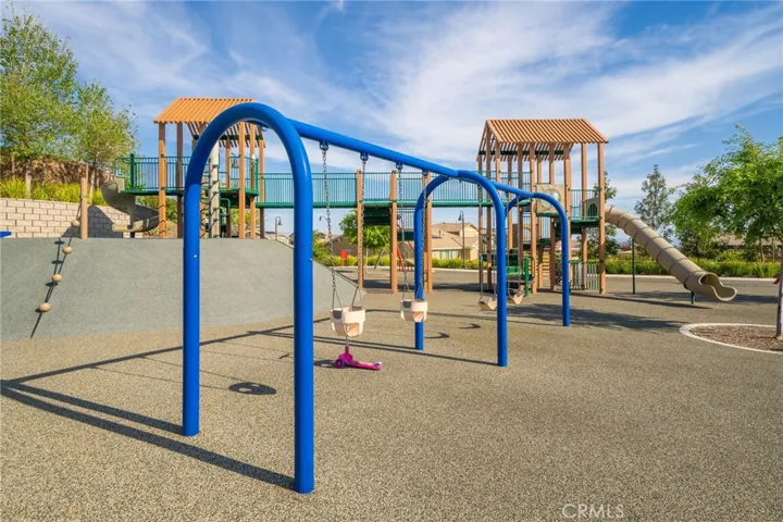 16620 Wyndham Lane 6, Fontana, California 92336