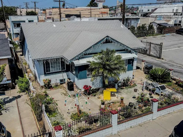 925 S Mcdonnell Avenue, East Los Angeles, California 90022