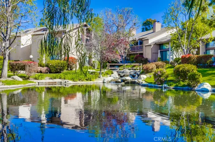 26701 Quail 203, Laguna Hills, California 92656