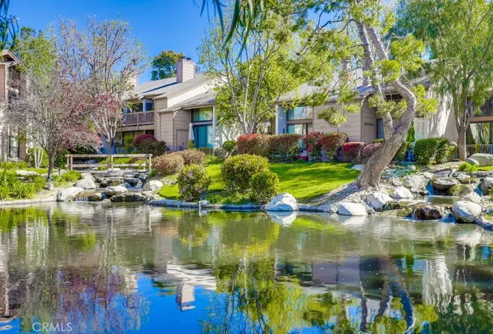 26701 Quail 203, Laguna Hills, California 92656