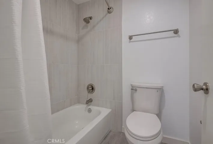 26701 Quail 203, Laguna Hills, California 92656