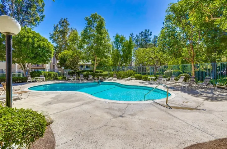 26701 Quail 203, Laguna Hills, California 92656