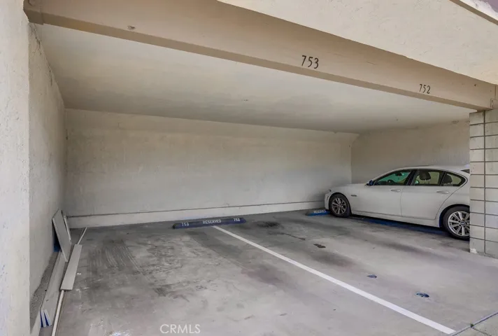 26701 Quail 203, Laguna Hills, California 92656