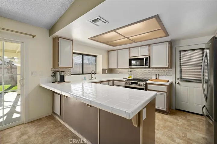 38018 Raintree Lane, Palmdale, California 93552