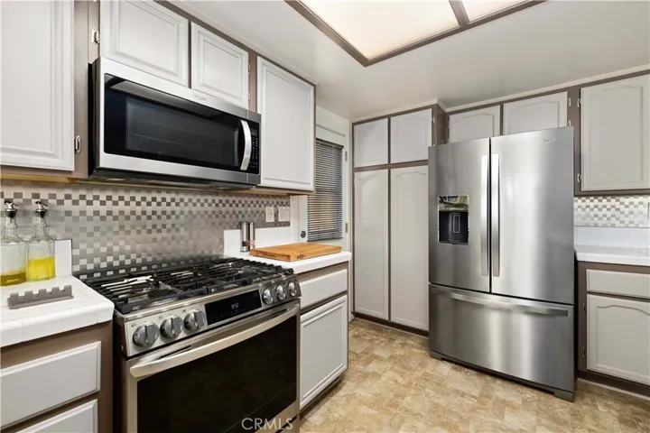 38018 Raintree Lane, Palmdale, California 93552