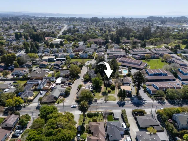 1526 7th Avenue, Santa Cruz, California 95062