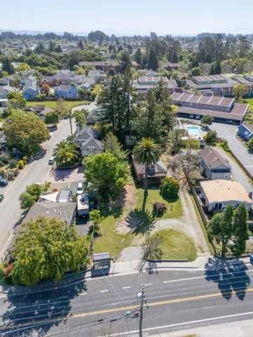 1526 7th Avenue, Santa Cruz, California 95062
