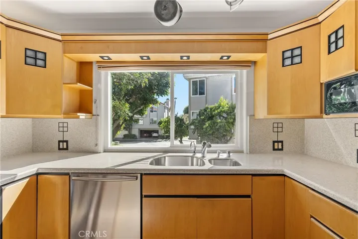 19401 Merion Circle, Huntington Beach, California 92648