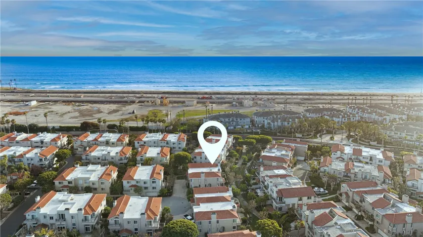 19401 Merion Circle, Huntington Beach, California 92648