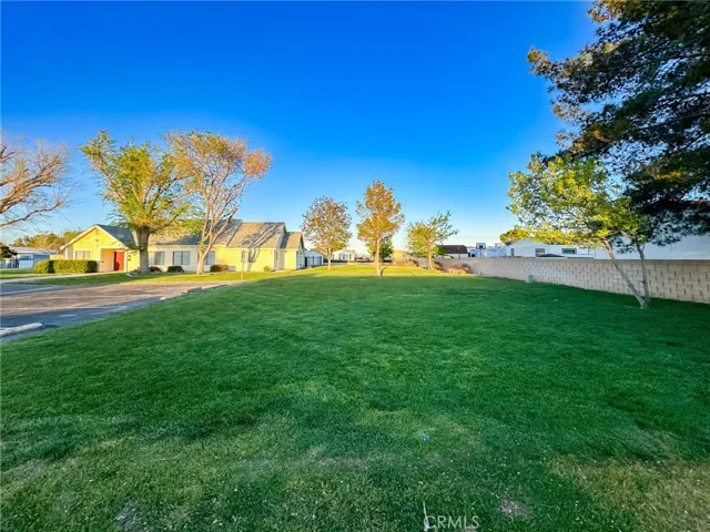 2016 Windbreak 22, Rosamond, California 93560