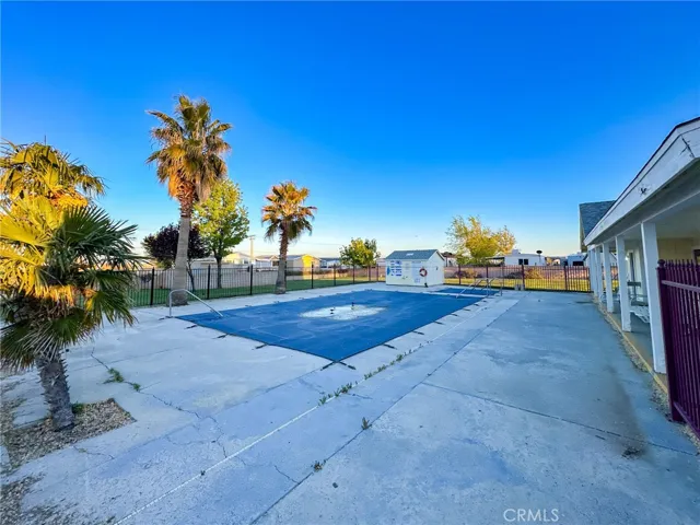 2016 Windbreak 22, Rosamond, California 93560