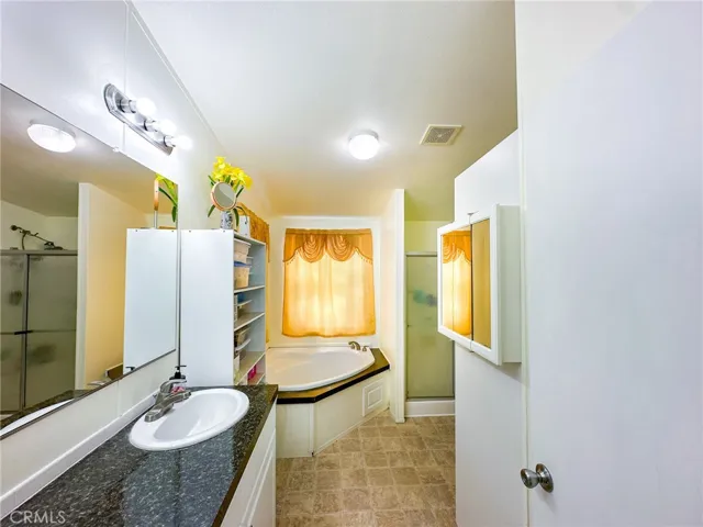 2016 Windbreak 22, Rosamond, California 93560