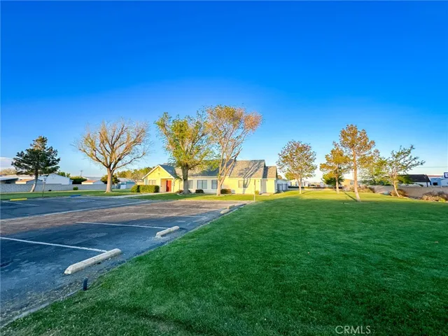 2016 Windbreak 22, Rosamond, California 93560