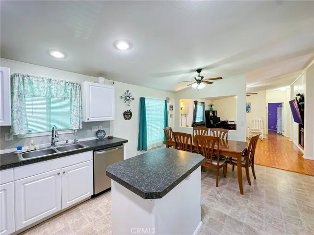 2016 Windbreak 22, Rosamond, California 93560