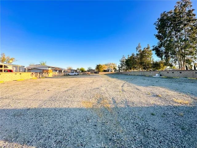 2016 Windbreak 22, Rosamond, California 93560