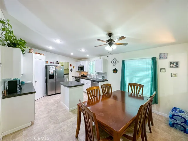 2016 Windbreak 22, Rosamond, California 93560