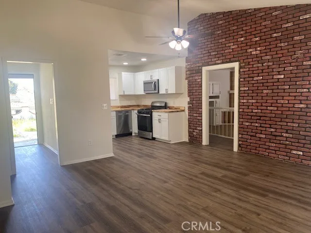 16612 Stagecoach Avenue, Palmdale, California 93591