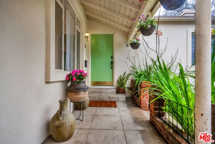 2621 S Bentley Avenue, Los Angeles, California 90064