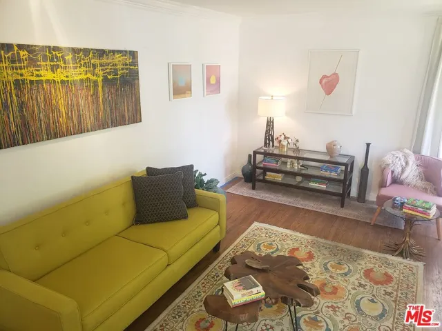 2621 S Bentley Avenue, Los Angeles, California 90064