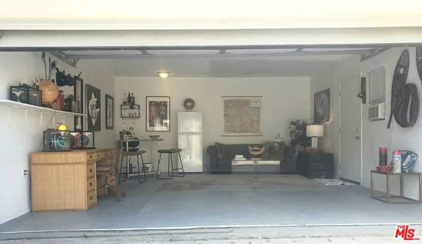 2621 S Bentley Avenue, Los Angeles, California 90064