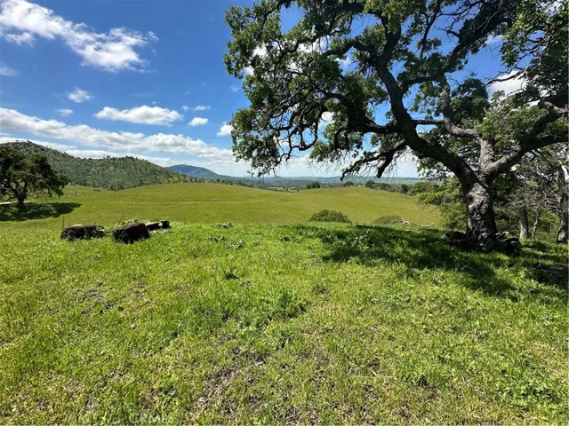 3869 Old Toll Road, Mariposa, California 95306
