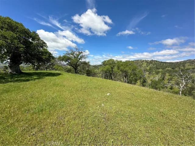 3869 Old Toll Road, Mariposa, California 95306