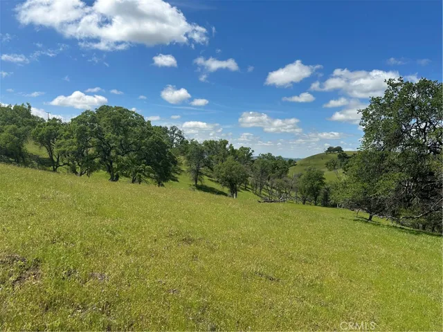 3869 Old Toll Road, Mariposa, California 95306