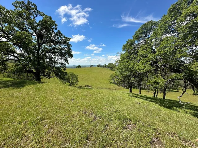 3869 Old Toll Road, Mariposa, California 95306