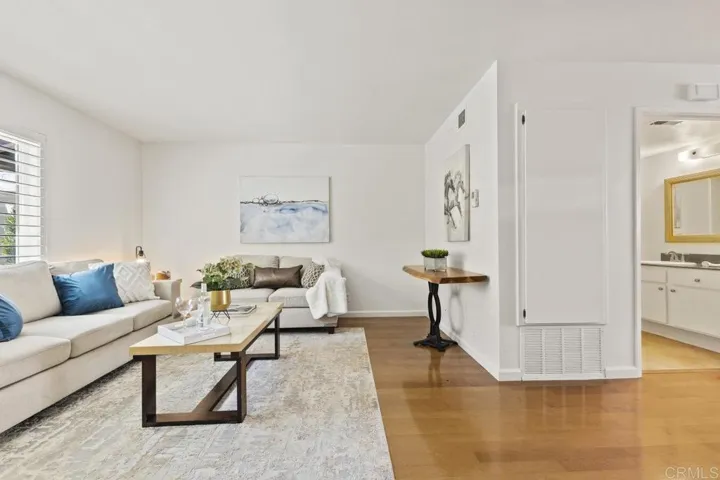 9755 Caminito Cuadro, San Diego, California 92129
