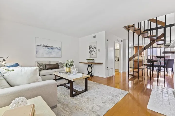 9755 Caminito Cuadro, San Diego, California 92129