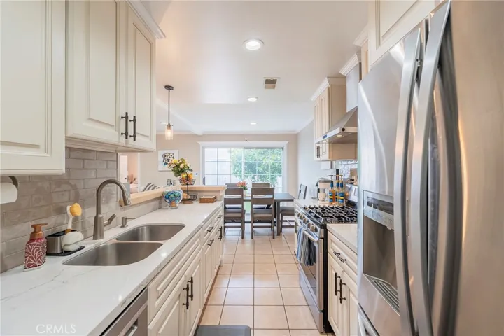 1701 Oldstone Court, Rancho Palos Verdes, California 90275