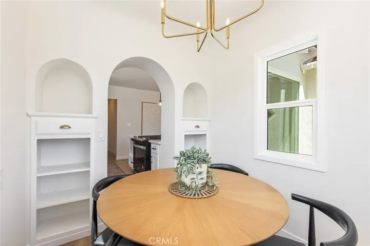 7525 8th Avenue, Los Angeles, California 90043