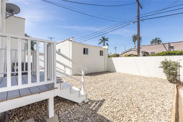 7525 8th Avenue, Los Angeles, California 90043