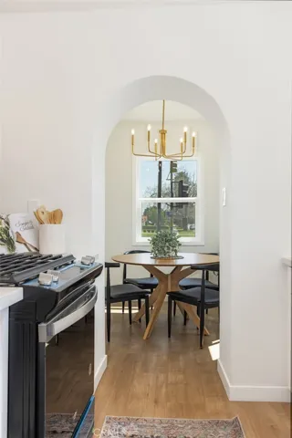 7525 8th Avenue, Los Angeles, California 90043