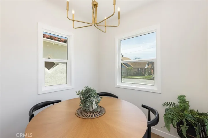 7525 8th Avenue, Los Angeles, California 90043