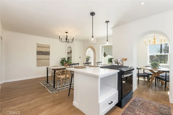 7525 8th Avenue, Los Angeles, California 90043