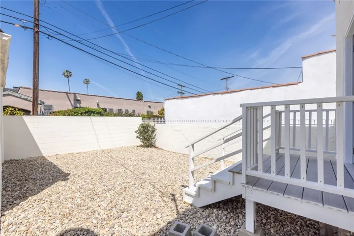 7525 8th Avenue, Los Angeles, California 90043