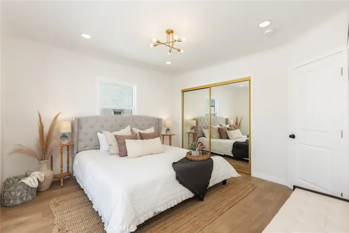7525 8th Avenue, Los Angeles, California 90043